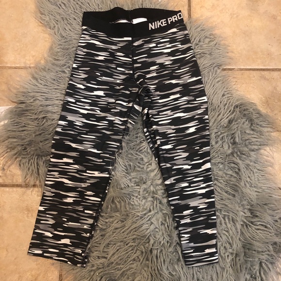 Nike Pants - Nike pro